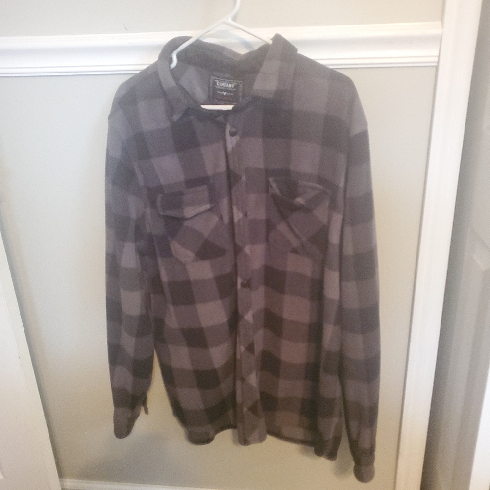 Mens Shackett
